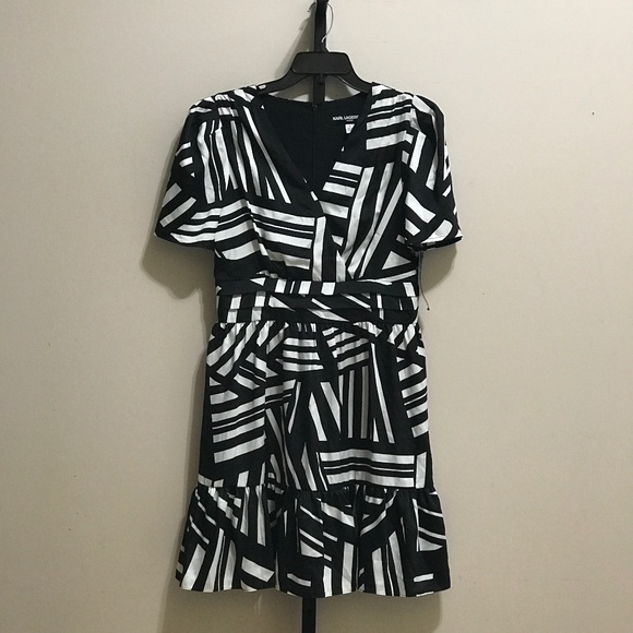 Dresses & Skirts - Karl Lagerfeld Short Sleeve Surplice Mini Dress - Size 8